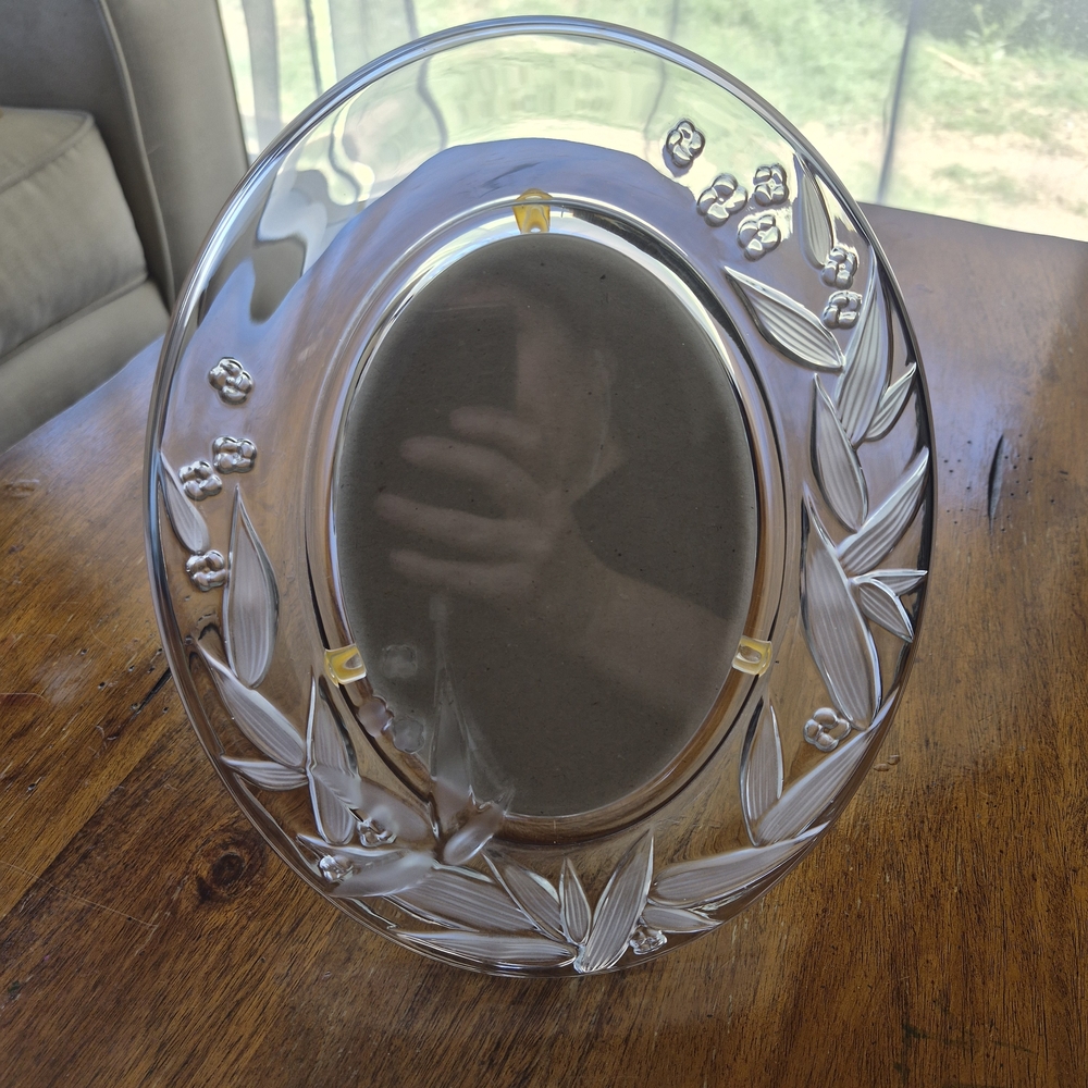 Clear Oval Glass Picture Frame with Floral Design